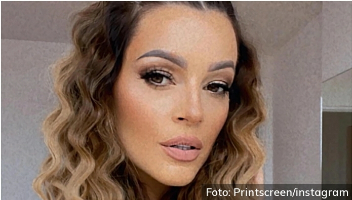 EVO KAKO PEVAČICA IZGLEDA U PETOM MESECU TRUDNOĆE Jelena Kostov ponosno prošetala trudnički stomak (FOTO)