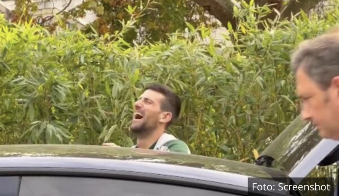 NASMEJANI NOVAK STIGAO U PARIZ! DOBRO NAM SE VRATIO ŠAMPIONE: Glavni grad Francuske pozdravio izuzetno raspoloženog Đokovića VIDEO