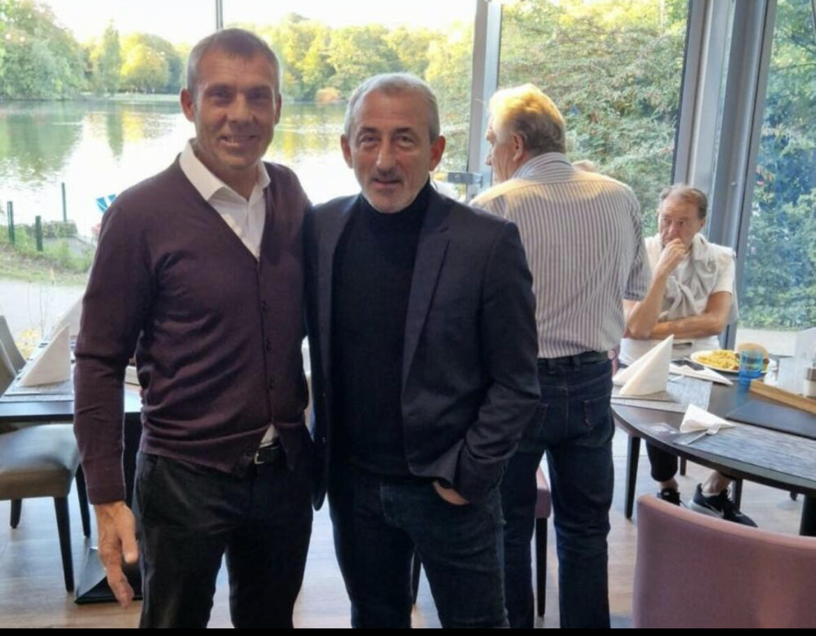 LEGENDARNI JUGOSLOVENSKI FUDBALER POSETIO CRNO-BELE! Baždarević poželeo uspeh Partizanu u Kelnu! 