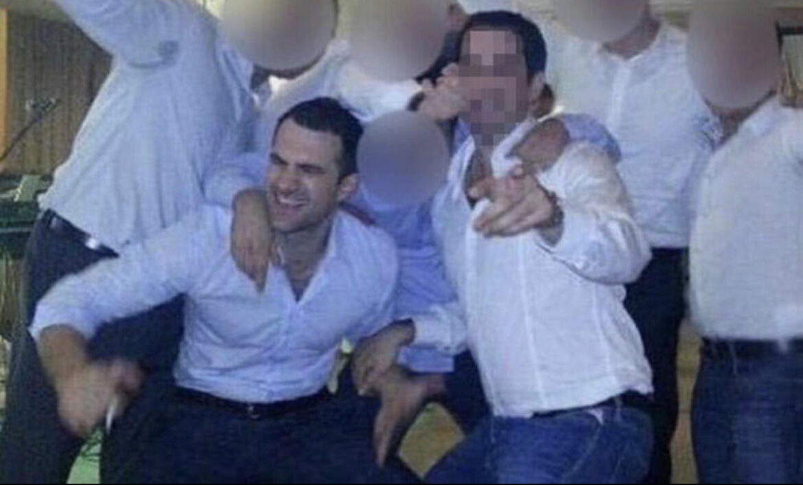 „KAKO GLEDATE IZ RAJA I SMIJETE SE“: Vukotićev kum se ne smiruje, celu noć slavio navodni atentat na Zvicera (FOTO)￼