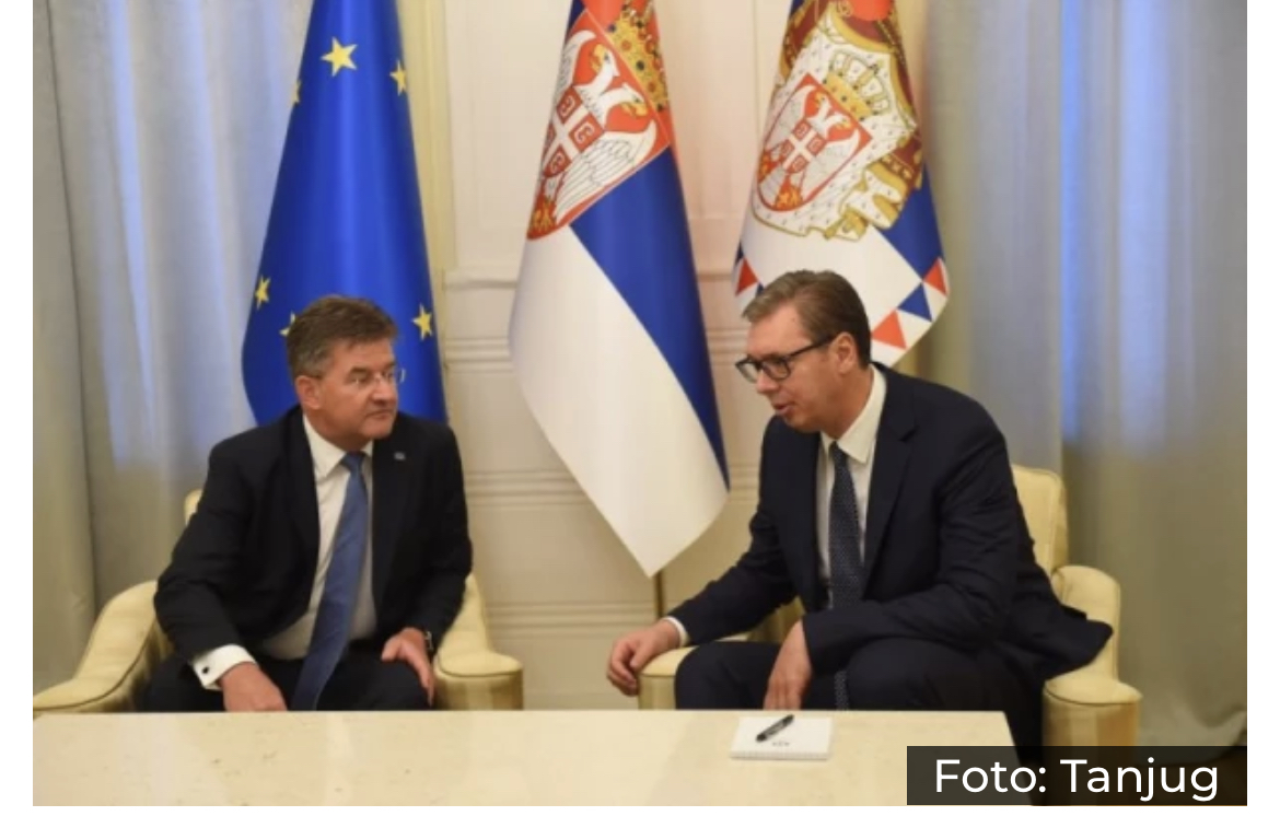 VUČIĆ SE SASTAJE SA LAJČAKOM! Bitan sastanak u zgradi Generalnog sekretarijata predsednika Republike!