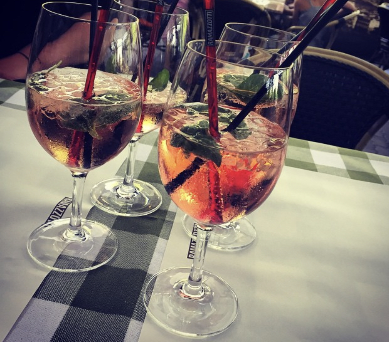 12 ALKOHOLNIH PIĆA SA NAJMANJE KALORIJA! Ljubitelji VODKE i TEKILE&hellip;