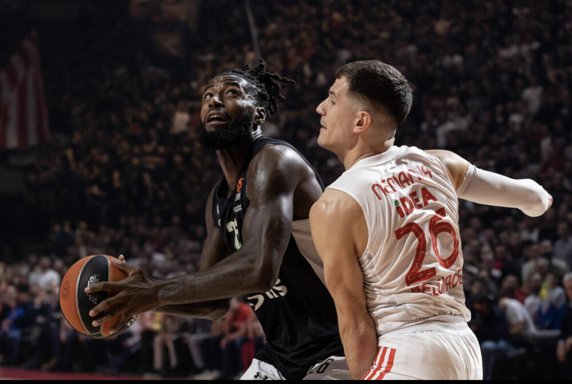 UŽIVO, VIDEO! CRVENA ZVEZDA – PARTIZAN: Ludi koš Vildoze uz zvuk sirene 