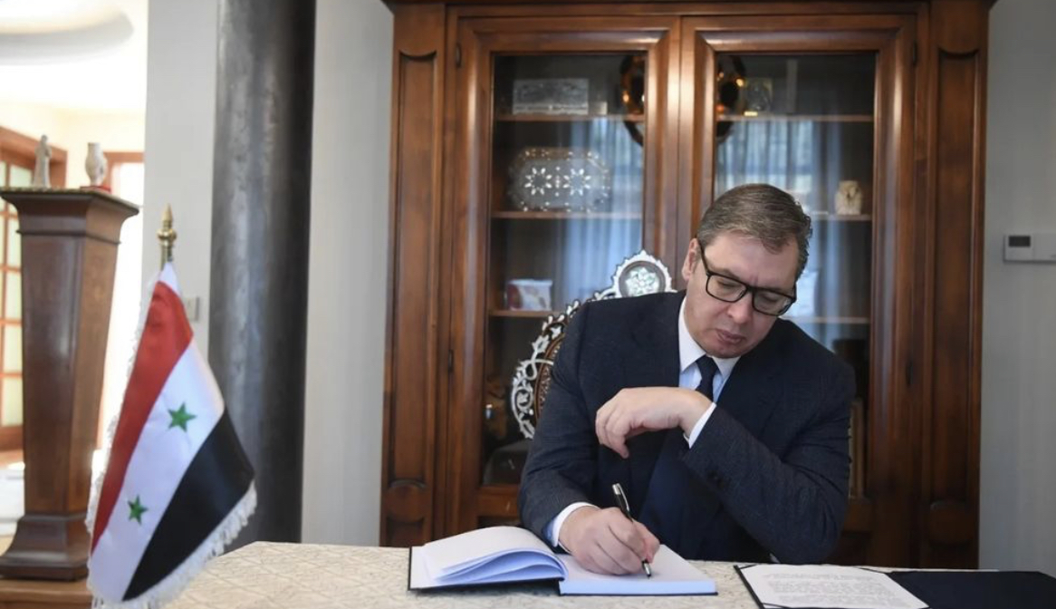 DELIMO BOL SA GRAĐANIMA SIRIJE KOJI SU IZGUBILI NAJMILIJE U OVOJ OGROMNOJ TRAGEDIJI: Predsednik se upisao u Knjigu žalosti (FOTO)￼