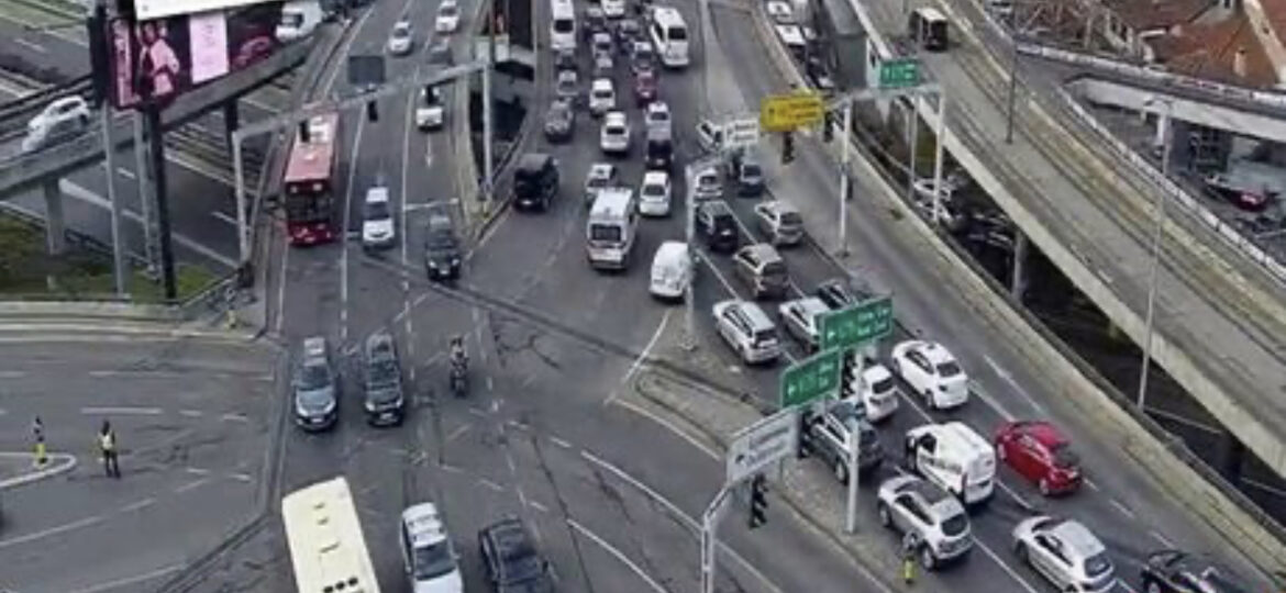 Najveće gužve ovog jutra na 5 lokacija: Totalni zastoj na auto-putu u pravcu od aerodroma ka gradu