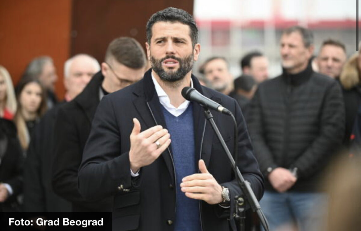 ŠAPIĆ SA MINISTARKOM GRUJIČIĆ OBIŠAO DZ „Obrenovac“: Ulaganjima u objekte primarne zdravstvene zaštite rasterećujemo bolnice