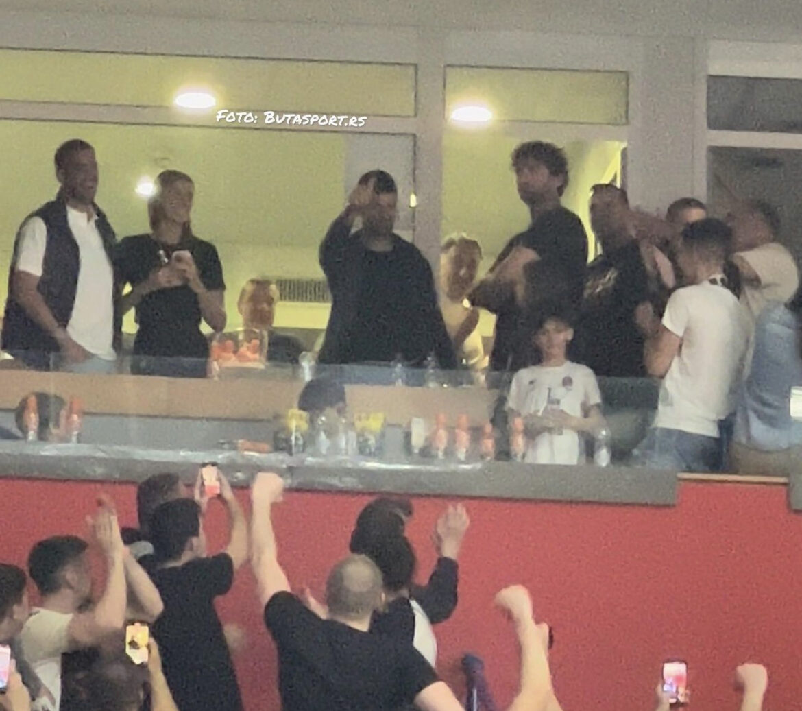 NOVAK ĐOKOVIĆ BODRI PARTIZAN U ARENI: Ori se dvoranom „NOLE GROBARE“