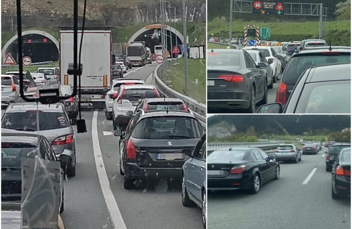 HAOS NA PUTEVIMA, KILOMETARSKE KOLONE: Na jednom graničnom prelazu za ulazak u Srbiju čeka se više od 6 sati! (FOTO) 