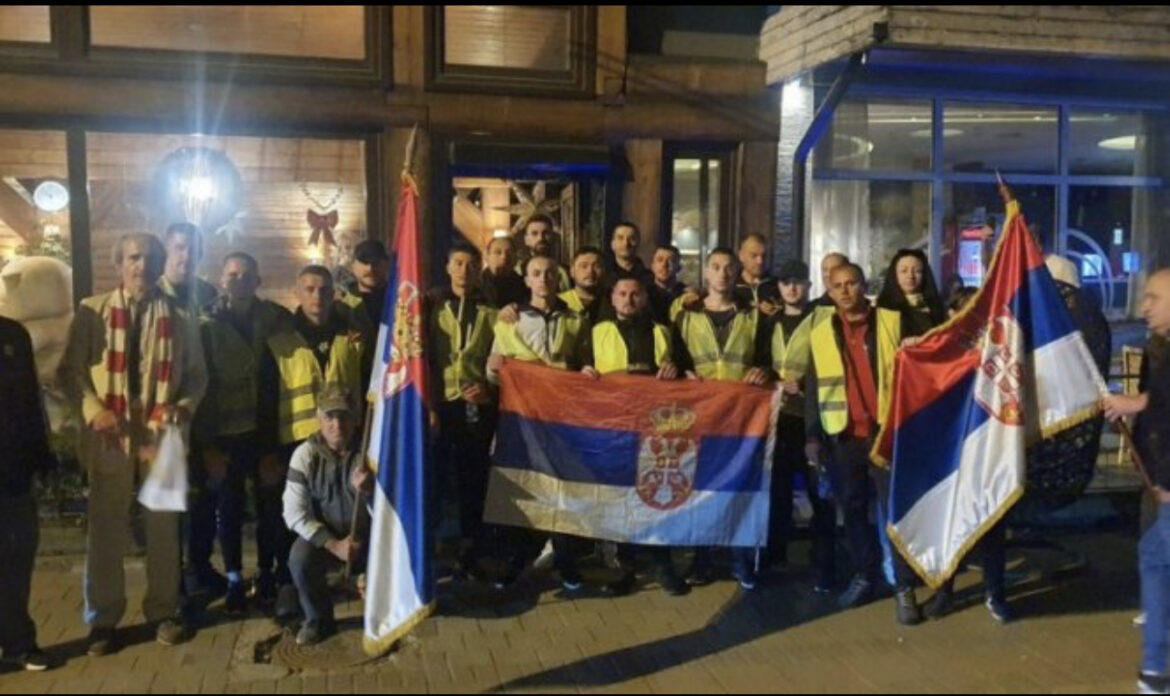 ZA VUČIĆA NAM NIŠTA NIJE TEŠKO! Mladići iz Kosovskog Pomoravlja danas prepešačili oko 70 kilometara (FOTO)