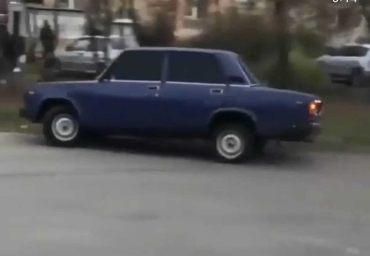 BRUKA NA PREDSTAVLJANJU NOVE LADE: Šef Avtovaza provozao krug, a&hellip;