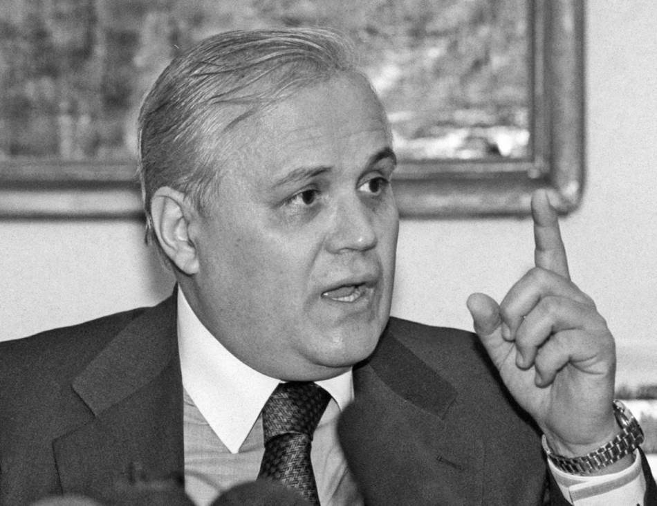 UPAMĆEN PO JEDNOJ REČENICI Ko je bio Milan Milutinović: Nudio ulazak Srbije u NATO, Milošević ga stavio u kućni pritvor 