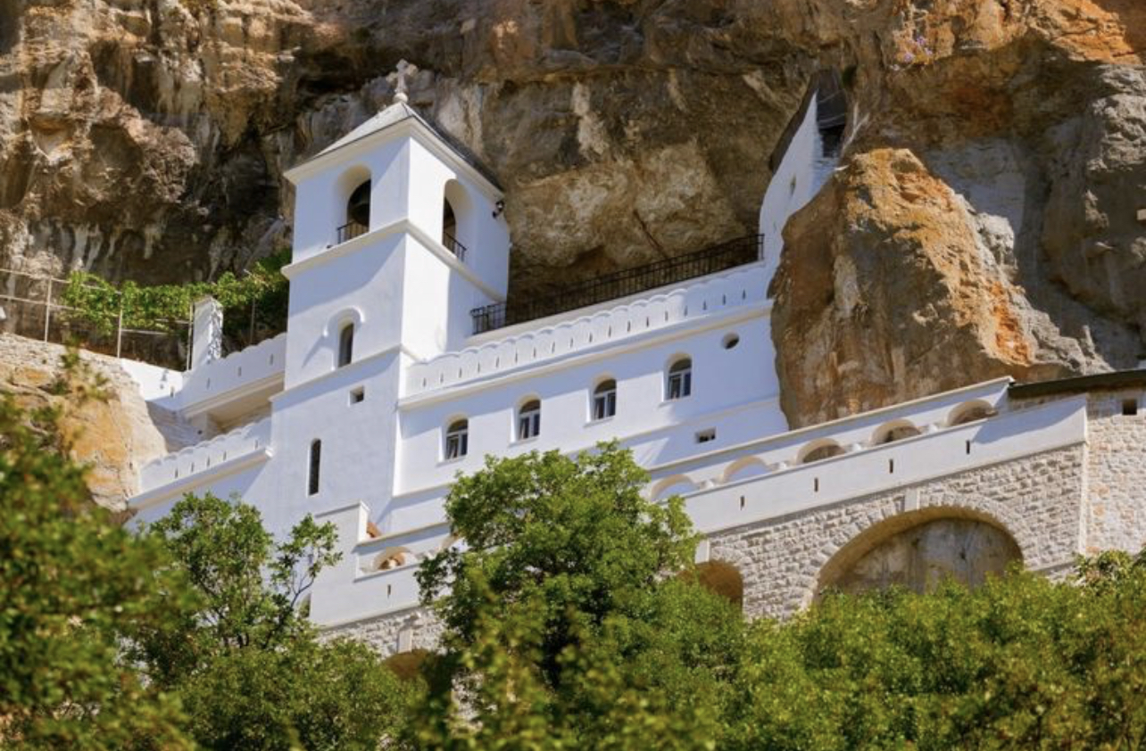 OVO MORATE POŠTOVATI KADA PRISTUPATE MANASTIRU OSTROG: Malo ko zna&hellip;