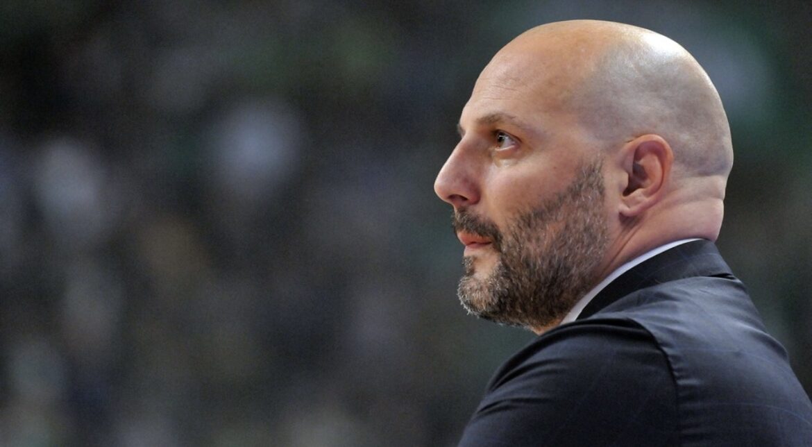 „To je bilo drugo vreme, veoma teško!“ Saša Đorđević o tome kako je iz vojske otišao u letnji kamp NBA, objasnio zašto je Jokić fenomen, a onda je rekao sve o čuvenoj trojci