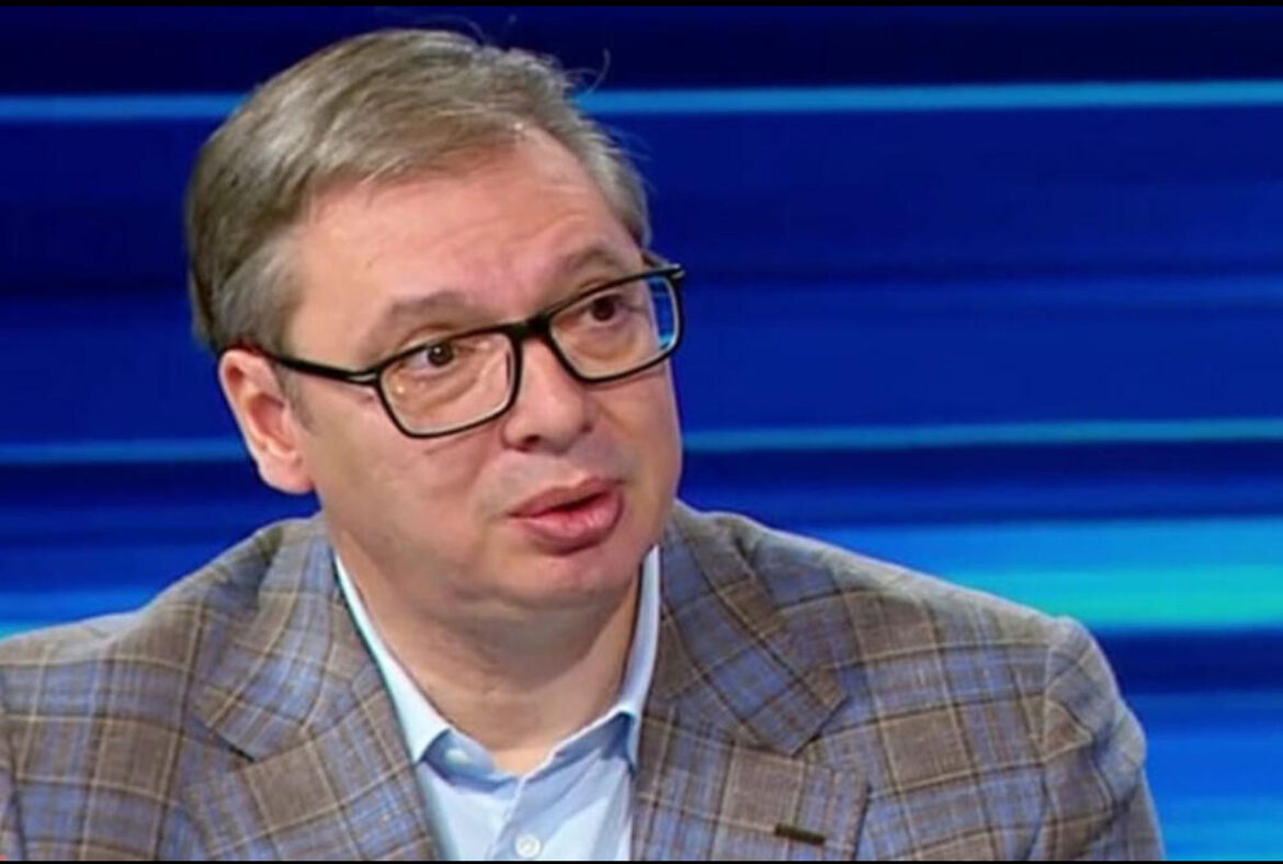 UŽIVO VUČIĆ SE OBRAĆA GRAĐANIMA: Napadaju mi porodicu, govore da sam ubica – I SVAKI PUT SU LAGALI