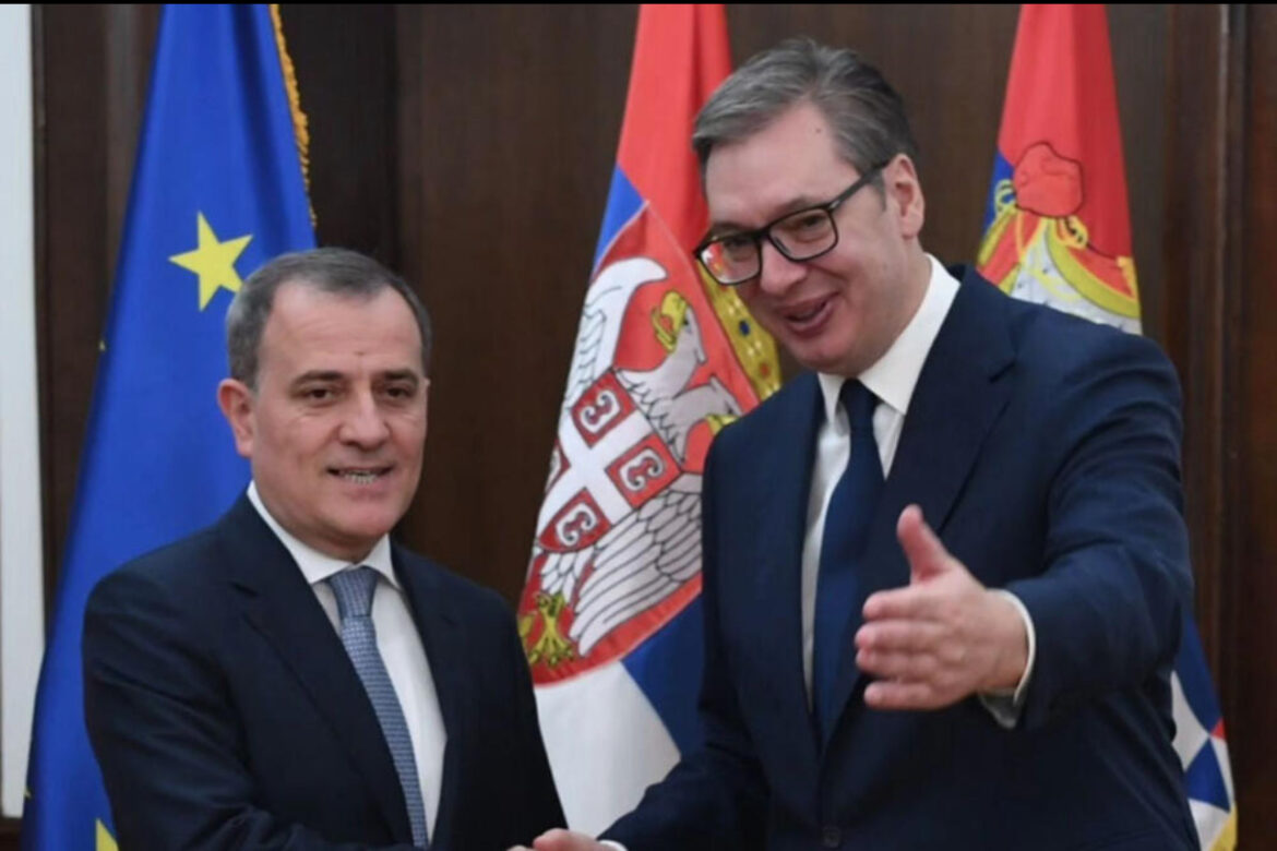 „DETALJNO SAM GA INFORMISAO O SITUACIJI NA KIM“ Predsednik Vučić razgovarao sa ministrom spoljnih poslova Azerbejdžana (FOTO)￼