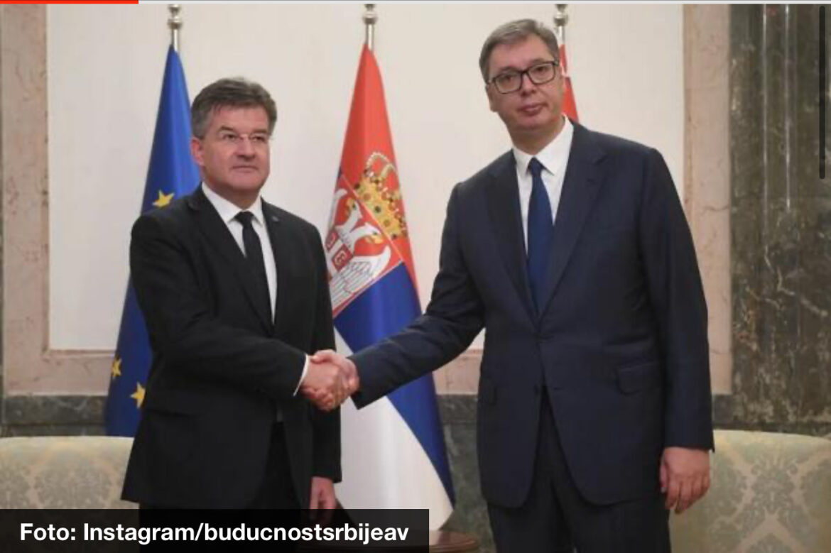 PREDSEDNIK VUČIĆ SUTRA SA LAJČAKOM: Sastanak zakazan za 11 sati