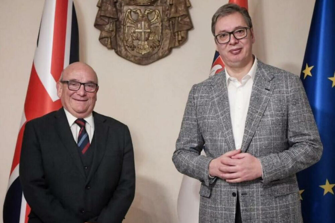 SRBIJA OSTAJE POSVEĆENJA OČUVANJU MIRA I STABILNOSTI: Predsednik Vučić se sastao sa lordom Stjuartom Pičom (FOTO)￼