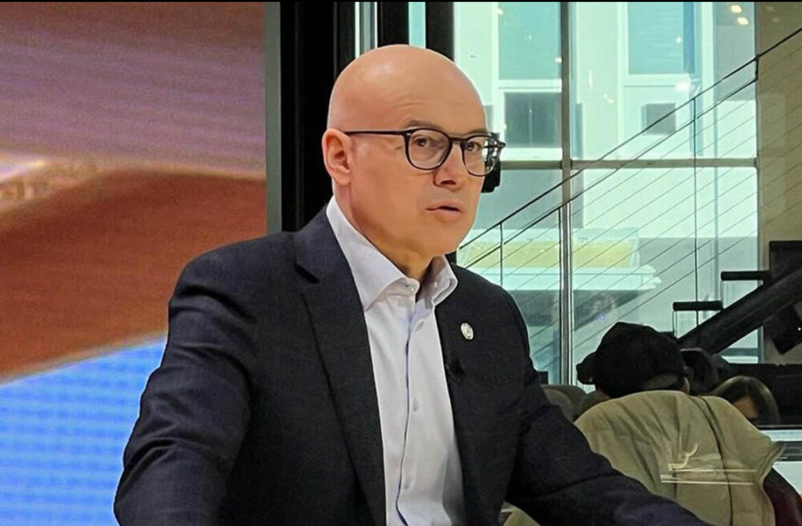 Predavanje Vučevića polaznicima Fondacije Svetozar Miletić: Školovani, vredni i politički zainteresovani ljudi su budućnost Srbije