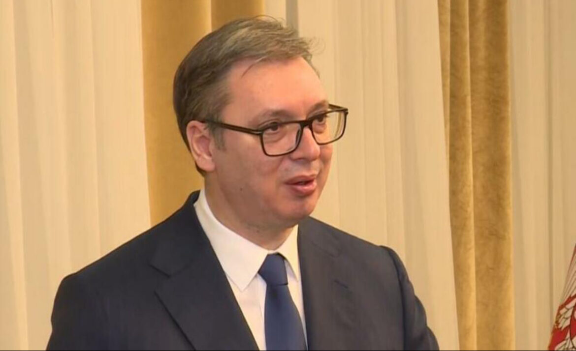 DRŽAVA DAJE VAUČERE OD 10.000 DINARA Predsednik Vučić saopštio lepe vesti: „Biće ih 100.000 „