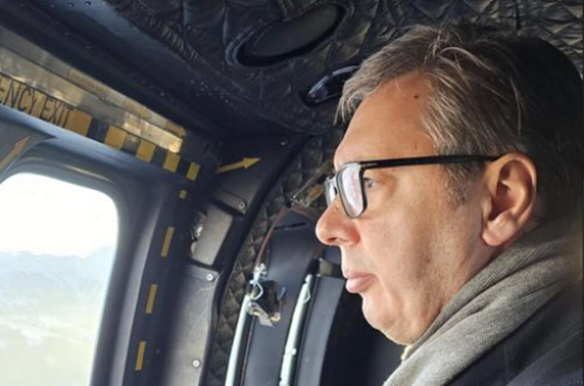 PREDSEDNIK VUČIĆ STIGAO U ŠVAJCARSKU: Objavio fotografiju iz helikoptera nadomak Davosa (FOTO)