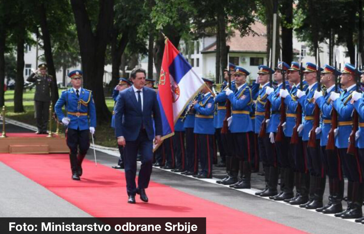 MINISTAR GAŠIĆ OBIŠAO GENERALŠTAB VOJSKE SRBIJE: General Mojsilović novom ministru odbrane poželeo dobrodošlicu i uspeh u radu