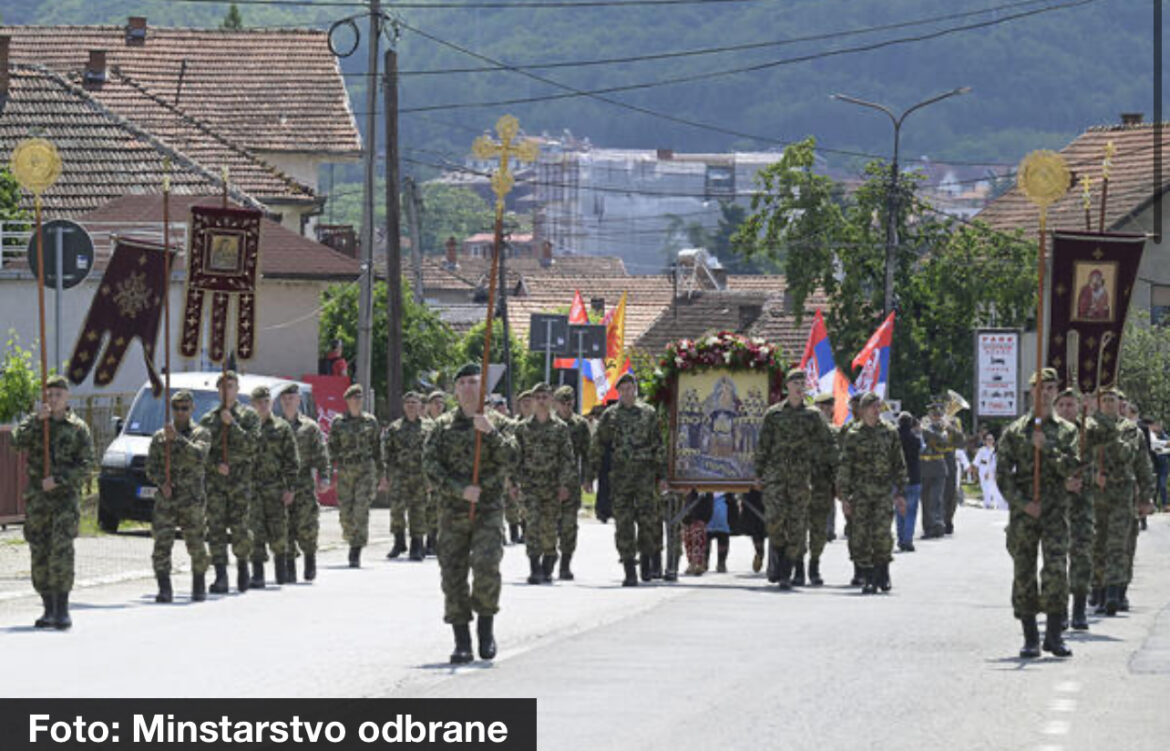 GAŠIĆ PRISUSTVOVAO OBELEŽAVANJU GODIŠNJICE SEĆANJA NA SURDULIČKE MUČENIKE: Položio venac na mestu stradanja u Dubokoj dolini