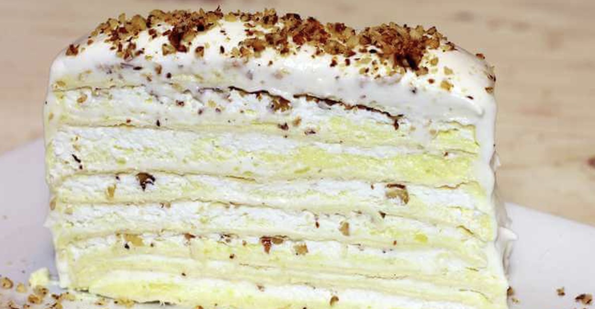 SOČNA I JEDNOSTAVNA: Fantastična ROZEN TORTA sa čokoladnim pudingom