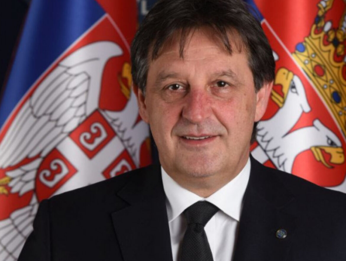 Ministar Gašić obišao Vojnoobaveštajnu agenciju i sastao se sa budućim izaslanicima odbrane 