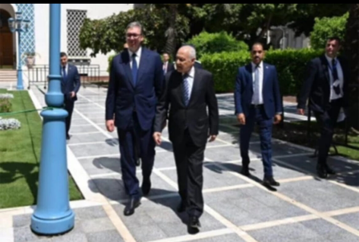 NA POMOLU POTENCIJALNA SARADNJA! Oglasio se Vučić posle sastanka sa generalnim sekretarom Arapske lige (FOTO)