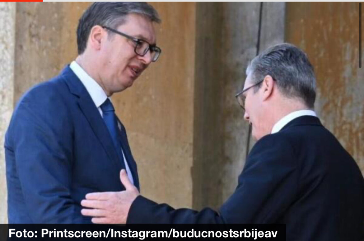 PREDSEDNIKA VUČIĆA U PALATI BLENHAJM DOČEKAO KIR STARMER: Važno je da Evropa bude ujedinjena u iskrenoj želji za mirom i napretkom 