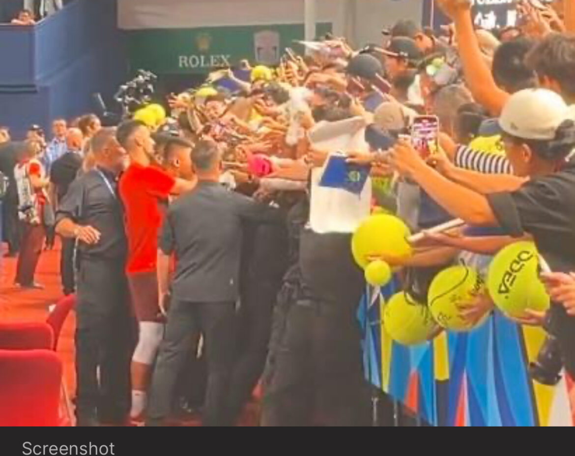 NESTVARNE SCENE – NOVAK IZAZVAO PRAVI DELIRIJUM U ŠANGAJU! Kinezi u neviđenom transu: Obezbeđenje na ozbiljnim mukama!