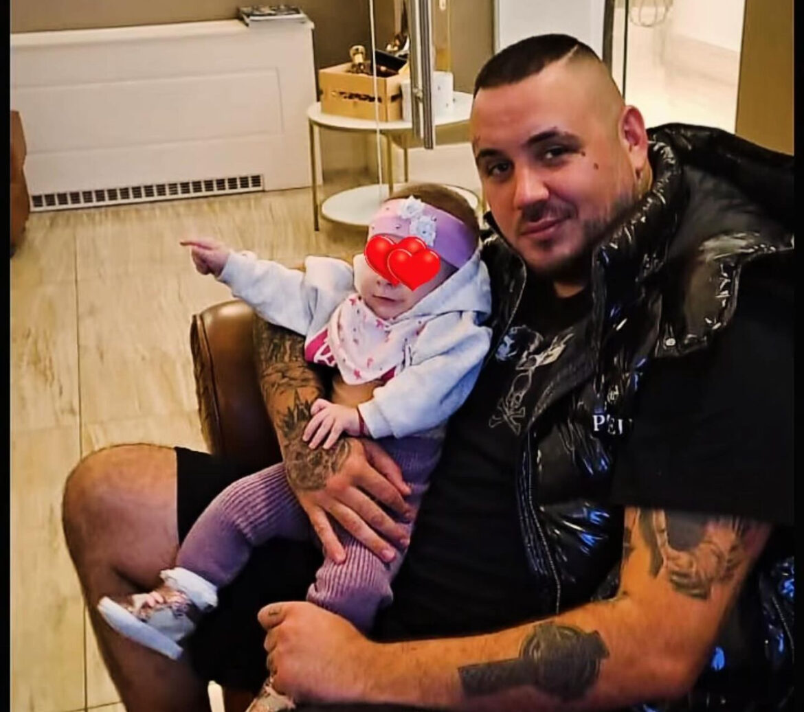 PRIZOR FILIPA CARA KIDA DUŠU NA KOMADE! Evo šta se dešava sa ĆERKOM, Alekandre Nikolić NEMA NIGDE nakon drame sa Majom! (FOTO)