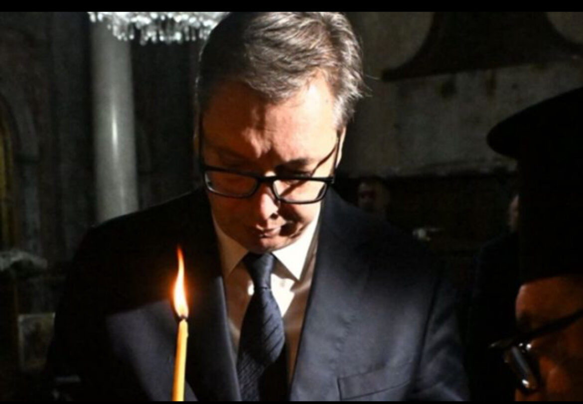 Vučić posetio Crkvu Svetog Nikole u Žablju: Delila je tešku istoriju naroda, država će pomoći njenom očuvanju