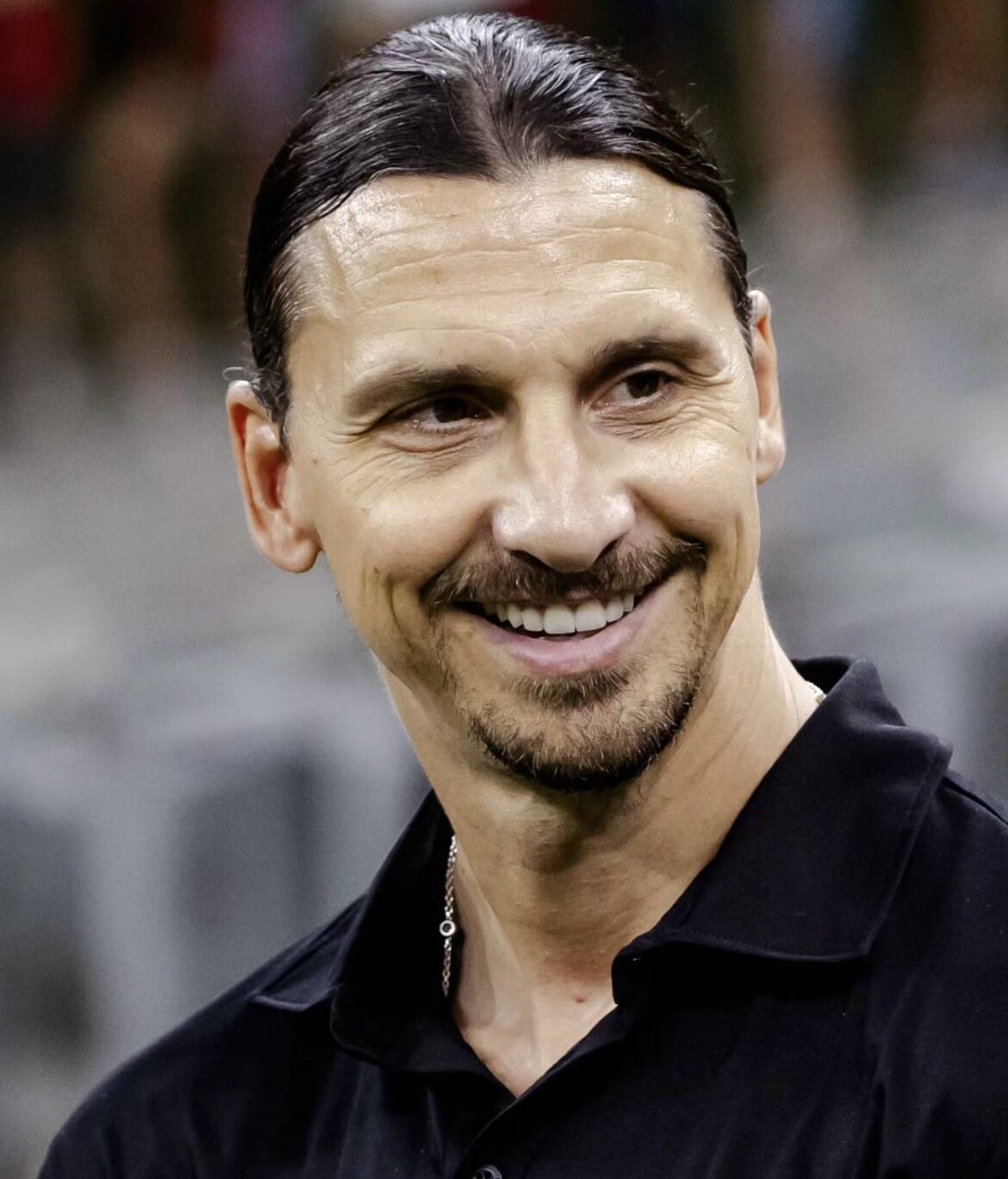 UZNEMIRUJUĆE! IBRAHIMOVIĆU KRVAVA GLAVA, FANOVI ZABRINUTI! Zlatan objavio šokantne fotografije – nikome nije jasno šta se dogodilo! FOTO