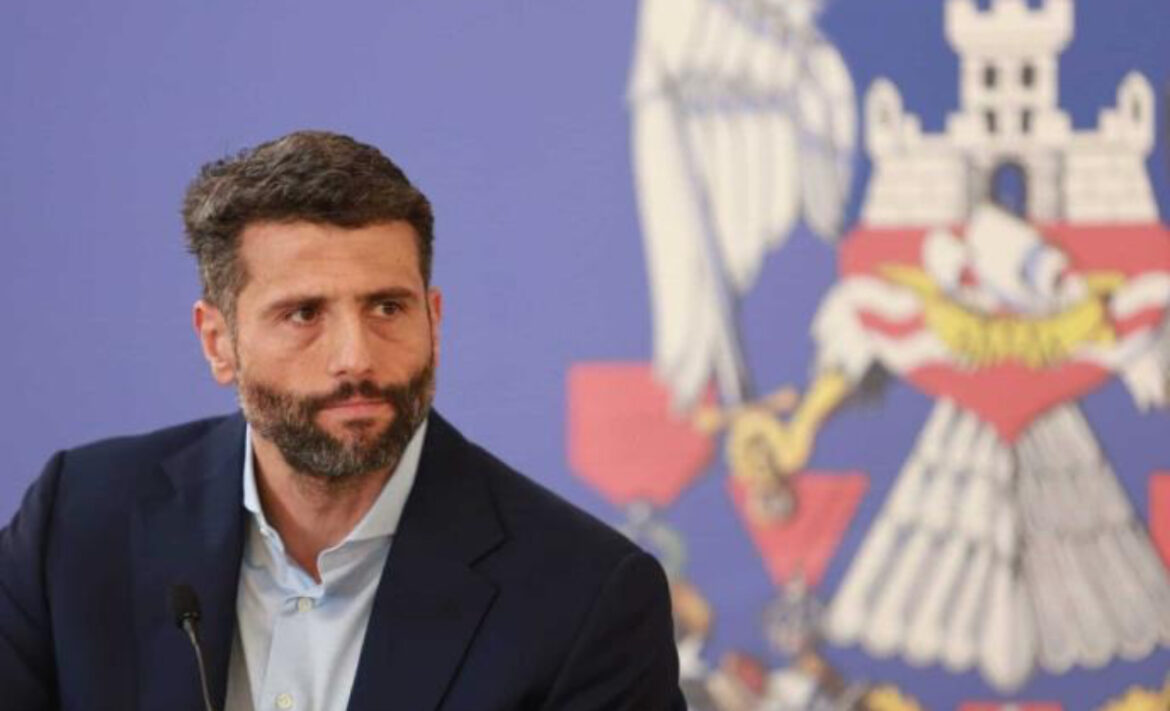 OGLASIO SE GRADONAČELNIK BEOGRADA: Šapić izjavio saučešće porodicama nastradalih u Novom Sadu