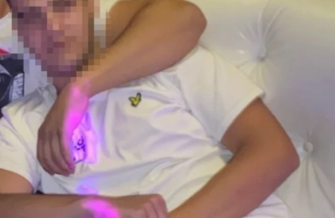 „IZVINI, NISMO ZNALI DA TE ŠALJEMO U SMRT“: Svi se opraštaju od Nemanje Komara (17) stradalog u Novom Sadu – evo kada će biti ispraćen na večni počinak