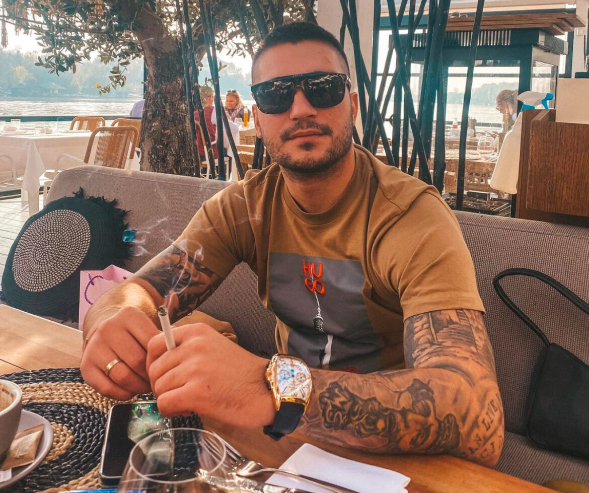 25 GODINA BEZ ŠIJANA: Naslednik ubijenog boksera i pevačice objavio porodične fotografije i raznežio javnost (FOTO)