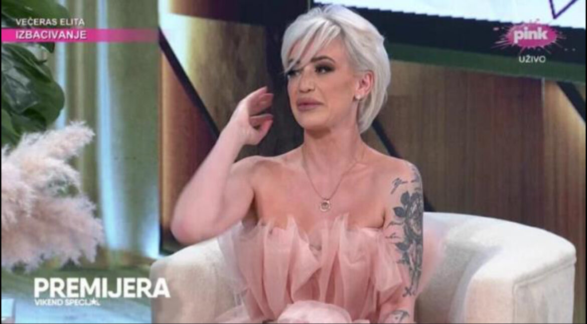 „ZVALA ME JE VIKI I PITALA: ŠTO SI ZNALA TAŠKETA U POLA PET UJUTRU?!“ Dušica Jakovljević 20 puta neprestano pozivala pevačicinog muža, evo zbog čega!
