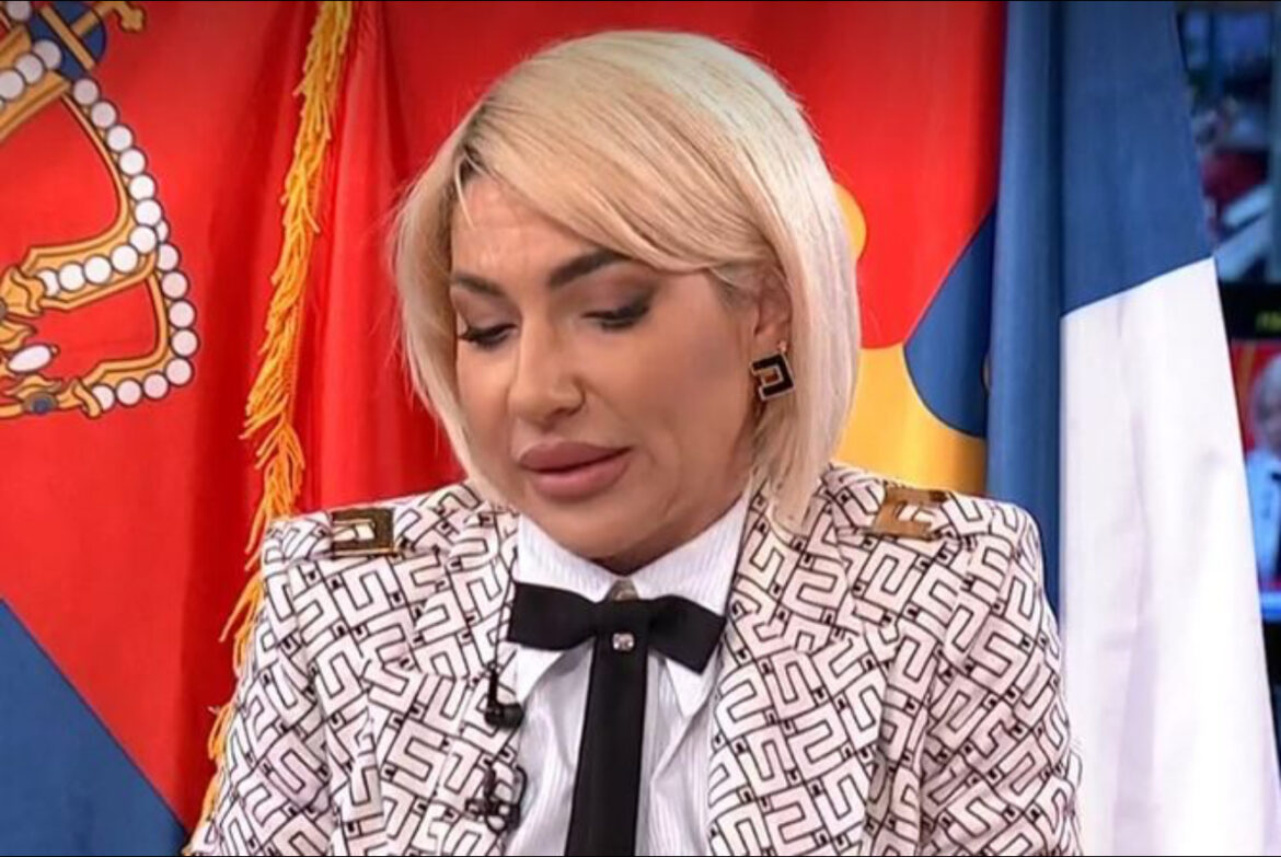 Jovana Jeremić blokirala majku, evo šta je razlog! Otkriveno kakav odnos imaju: „Za sve kontaktira Dragana“