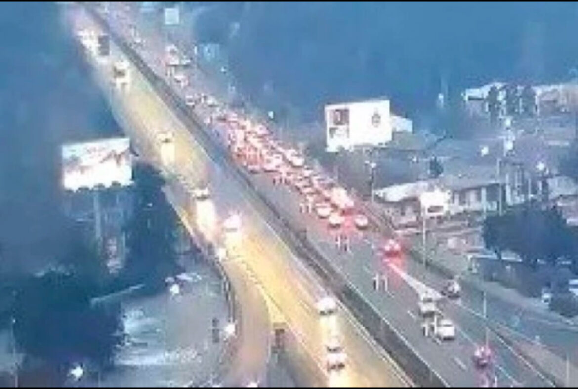 UŽASNA SAOBRAĆAJKA KOD GENEKSA! U lančanom sudaru učestovao i AUTOBUS PUN PUTNIKA, IMA I POVREĐENIH!