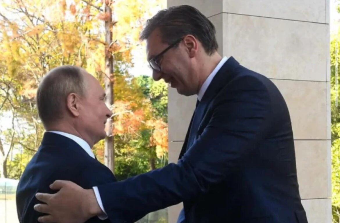 VUČIĆ U DRUŠTVU ODABRANIH! Srpski predsednik među TRI EVROPSKA LIDERA kojima je Putin čestitao praznike!