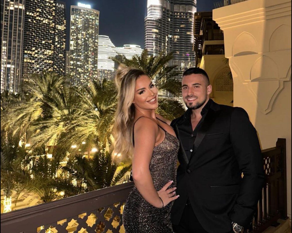SIN DRAGANE MIRKOVIĆ NE ODVAJA SE OD PREZGODNE MELANI: Poveo je u Dubai, okružuje ih raskoš i luksuz, a tek da vidite kako Marko moćno izgleda (FOTO)