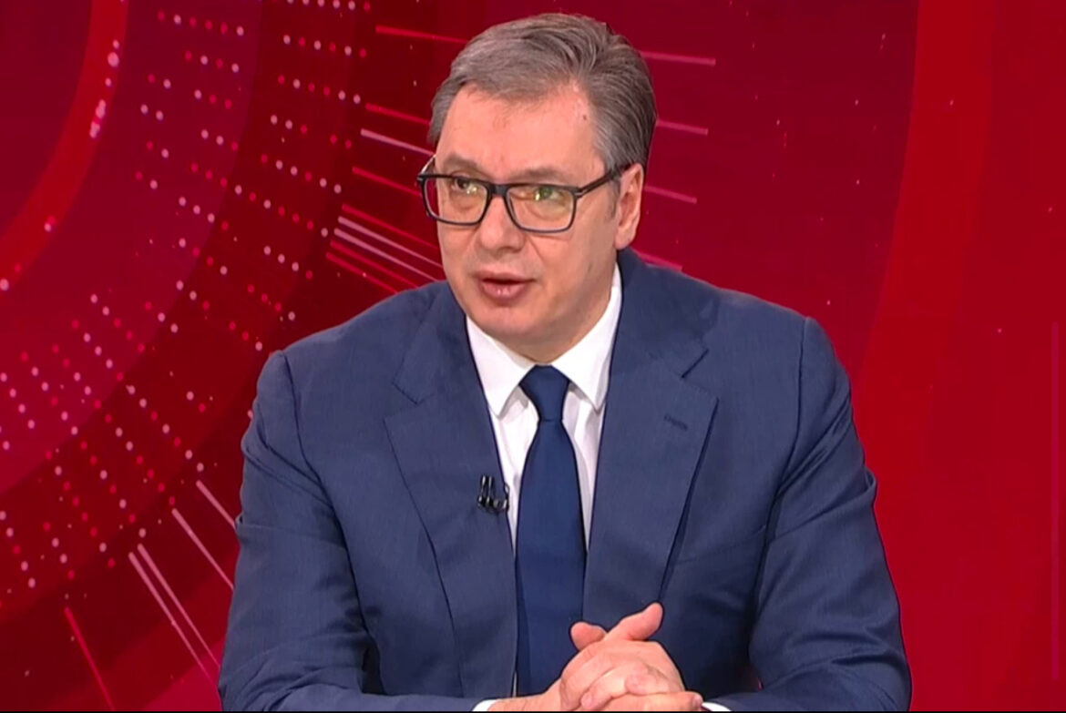 VUČIĆ O PROSVETNIM RADNICIMA: Srećan sam što su svi dobili plate kao da su radili ceo januar, za februar će biti drugačije!