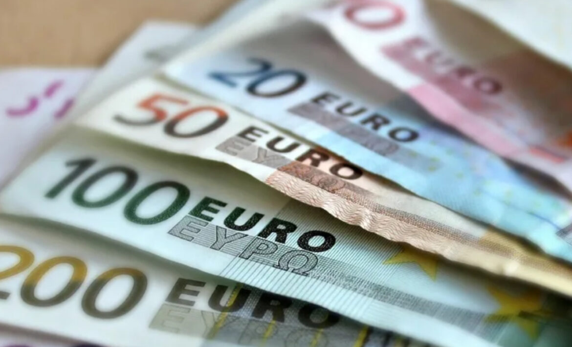 STIŽE NOVI KURS I VAŽIĆE DO PONEDELJKA! Oglasila se NBS!