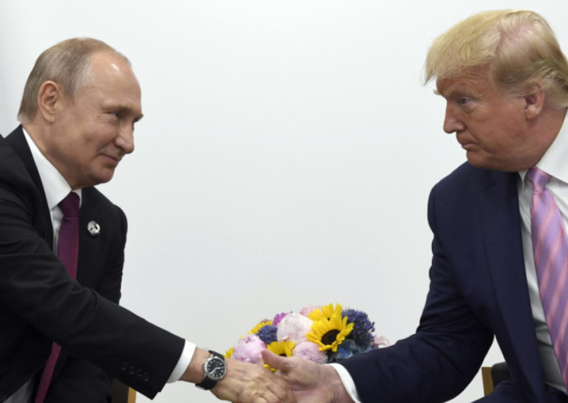 OVO JE PUTIN POKLONIO TRAMPU! Poklon posebno dirnuo američkog predsednika