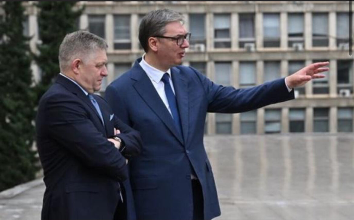 FICO IZRAZIO PODRŠKU VUČIĆU: Poštovaću odluke koje njegova zemlja izabere u složenoj međunarodnoj situaciji