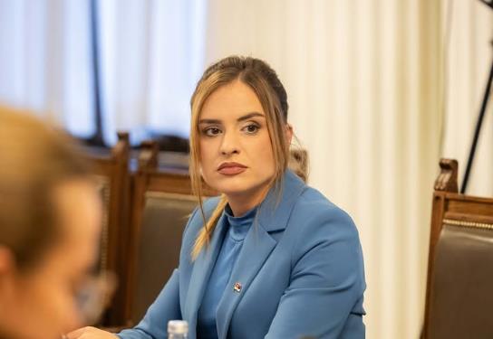 Saučešće i bratska solidarnost sa makedonskim narodom i porodicama poginulih: Ministarka Stamenkovski izrazila saučešće povodom tragedije u Kočanima