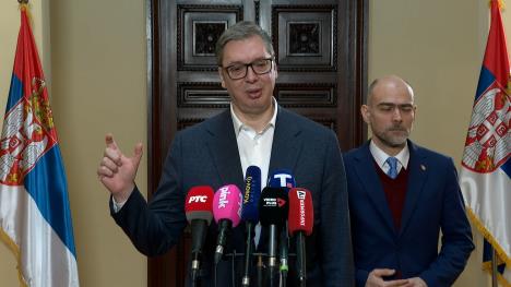„U VREME PODELA I BUKE VAŽNO JE DA SE ČUJE RAZUM“ Vučićeva snažna poruka – Vreme je da se suočimo sa važnim pitanjem i odluku donesemo mirno i ujedinjeno VIDEO
