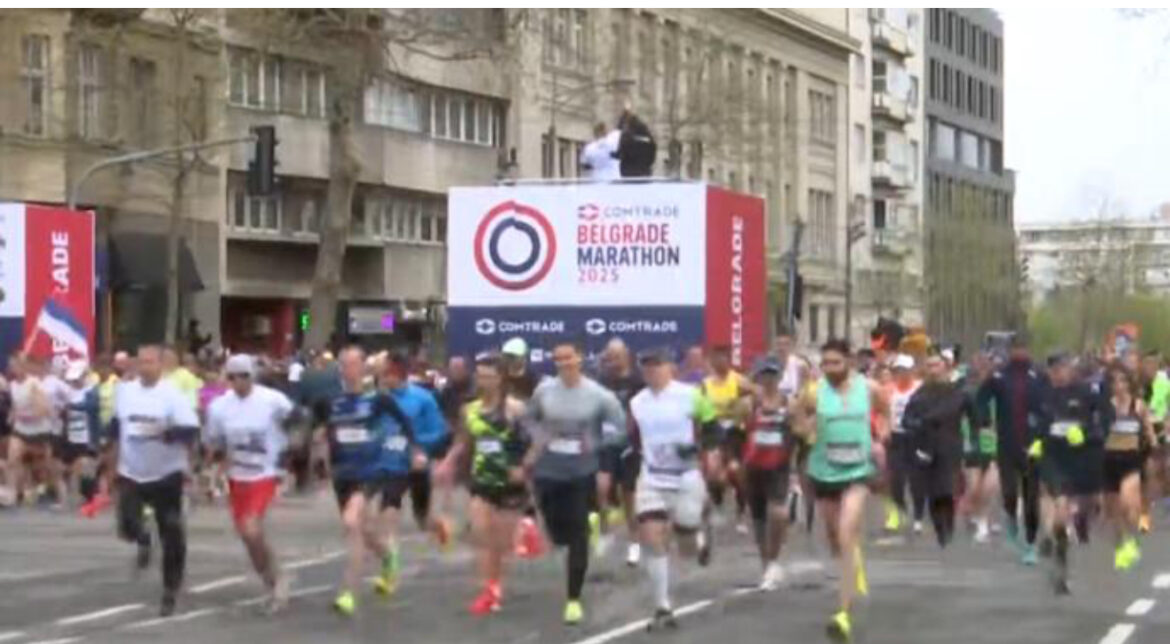 SPEKTAKL U PRESTONICI SRBIJE: Počeo 38. Beogradski maraton! Posle intoniranja „Bože pravde“ usledio start najmasovnije trke u regionu!