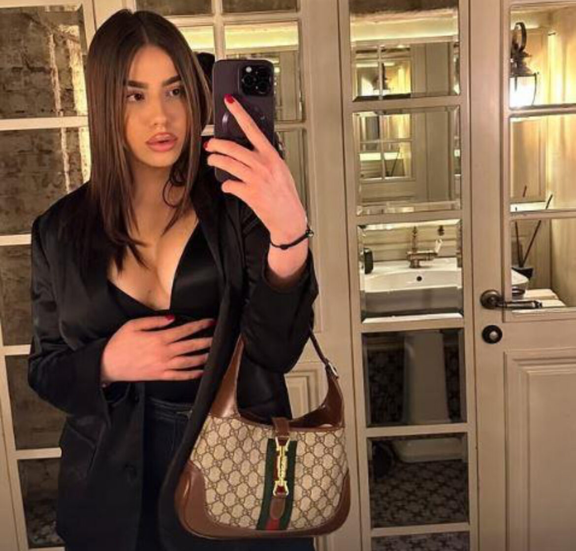 ČOLINA ĆERKA NE ŠTEDI! Jedan detalj na njoj je papreno skup, evo koliko je pukla para i šta nosi oko ruke (FOTO)
